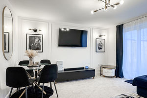 Living- click for photo gallery